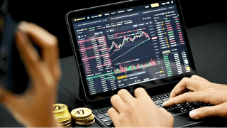 Painel de negociação Reportença com execução de baixa latência e monitoramento de ordens em tempo real